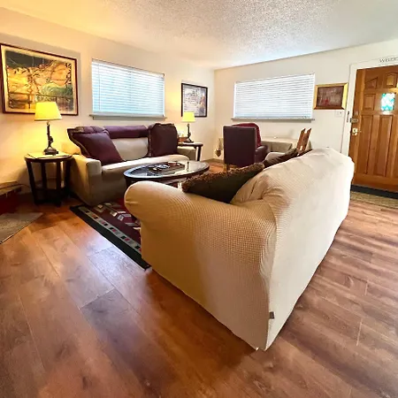 Downtown Historic East-side Coyote House 2b 2ba Holiday home Santa Fe
