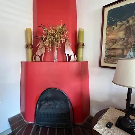 Downtown Historic East-side Coyote House 2b 2ba Santa Fe