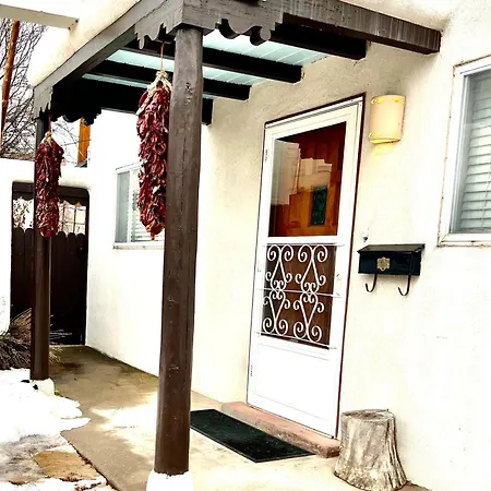 Downtown Historic East-side Coyote House 2b 2ba Santa Fe