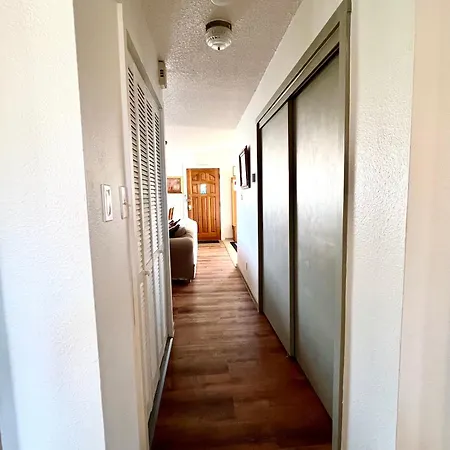 Downtown Historic East-side Coyote House 2b 2ba *